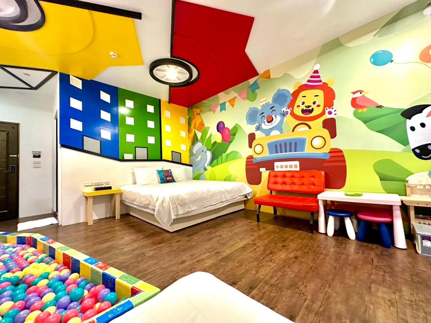 Little Apple B&B Wujie Exterior photo